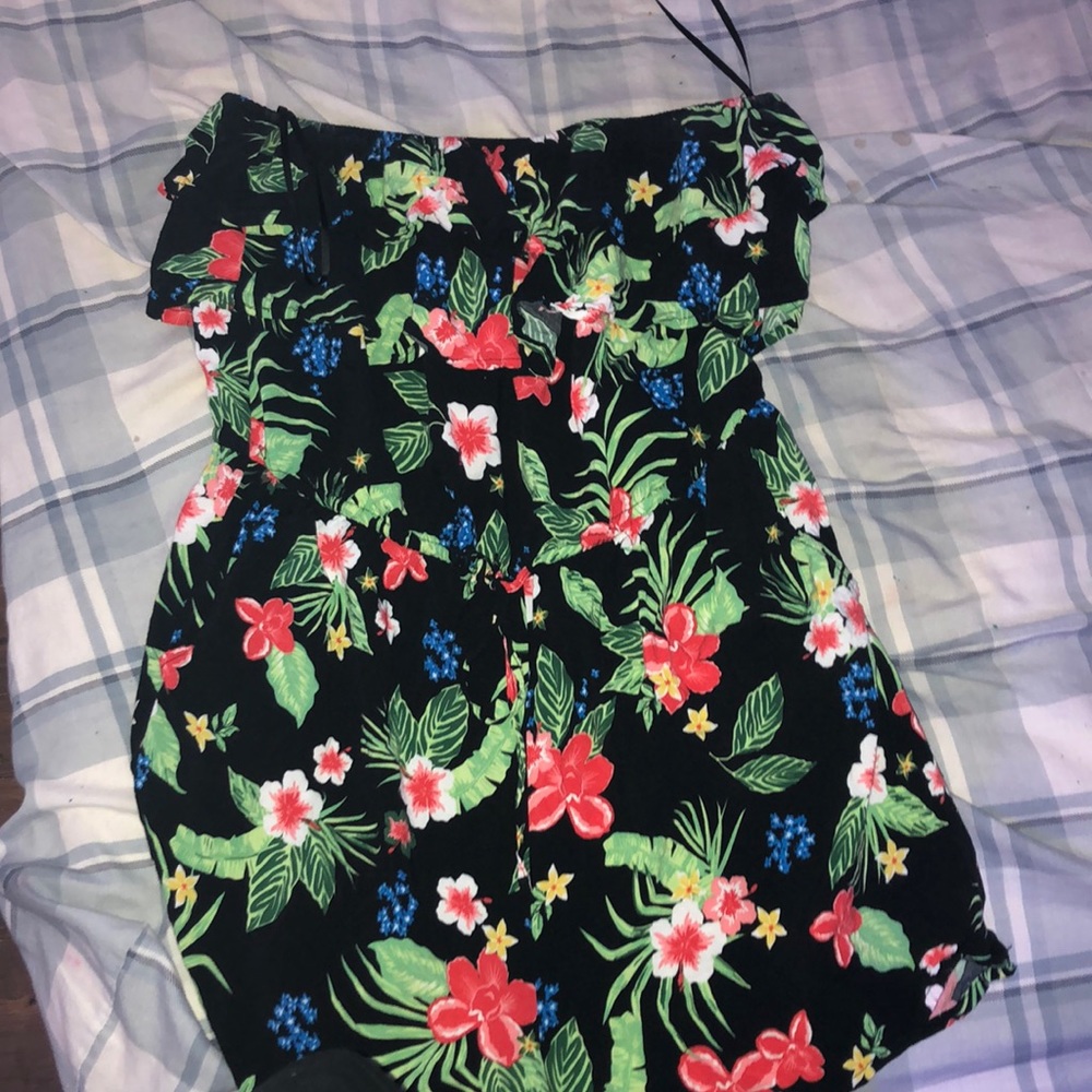 ONE PIECE STRAPLESS JUMPER